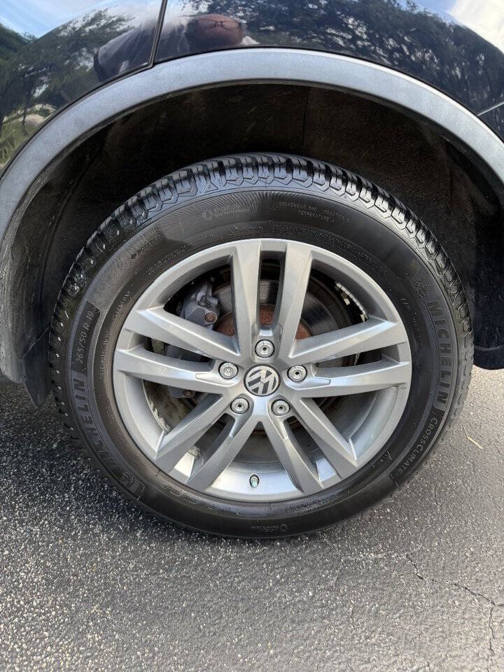 2016 Volkswagen Touareg, photo 21