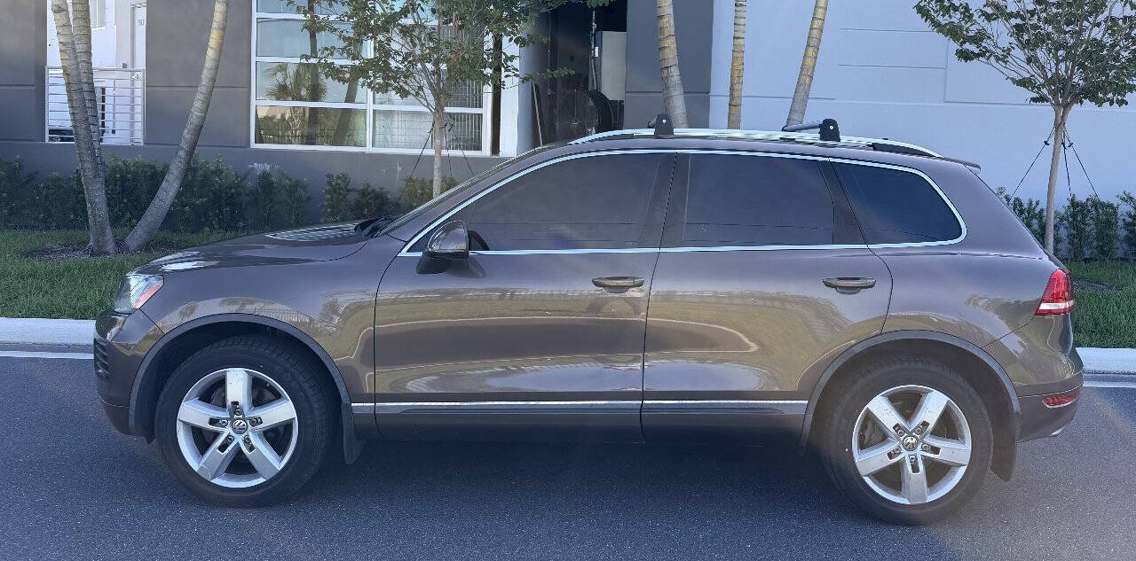 2012 Volkswagen Touareg, photo 3