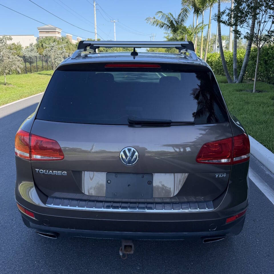 2012 Volkswagen Touareg, photo 6