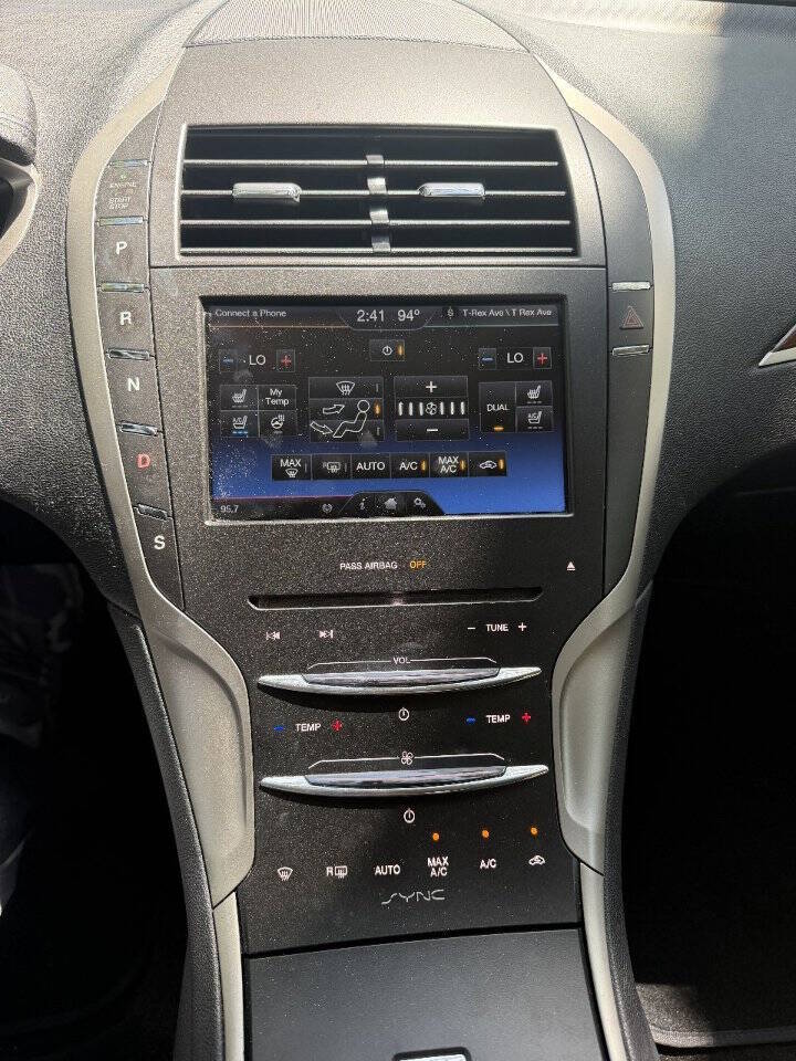 2015 Lincoln MKZ, photo 12