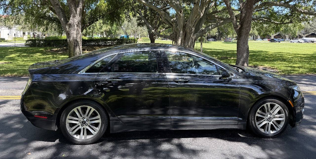 2015 Lincoln MKZ, photo 2