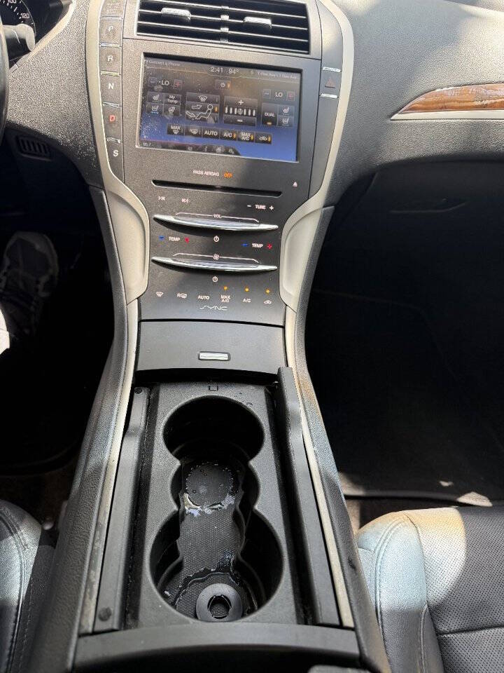 2015 Lincoln MKZ, photo 10