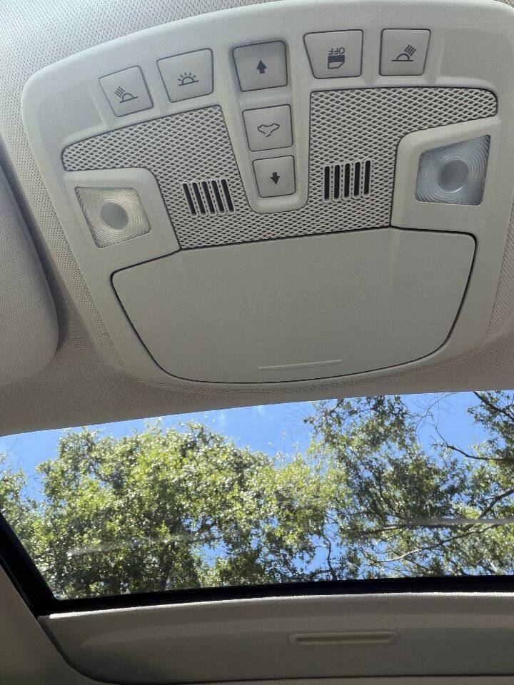 2015 Lincoln MKZ, photo 9