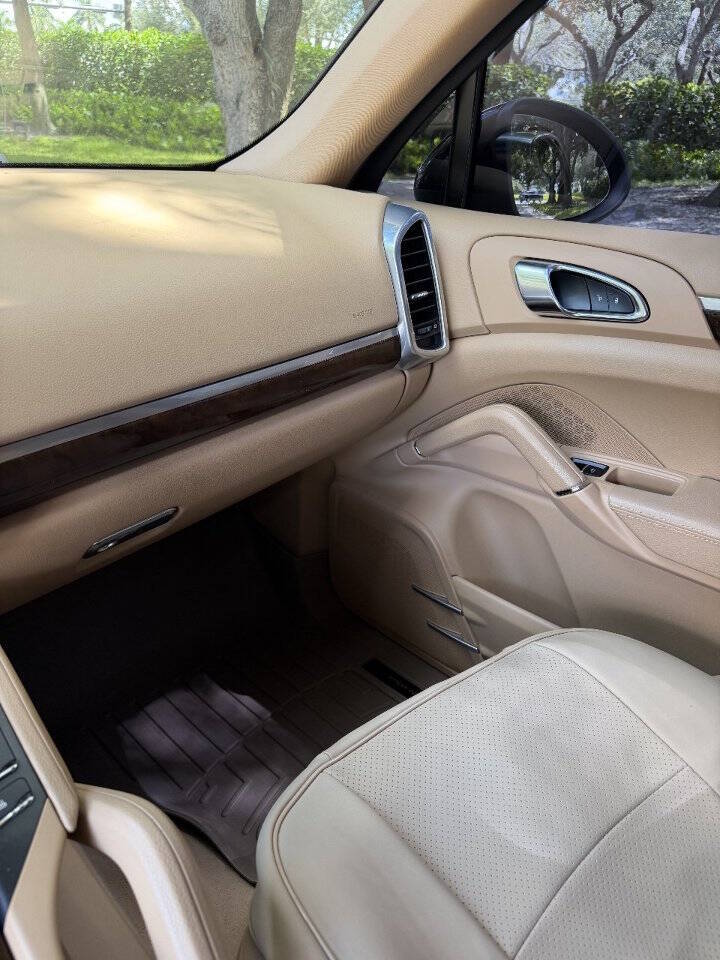 2012 Porsche Cayenne, photo 9