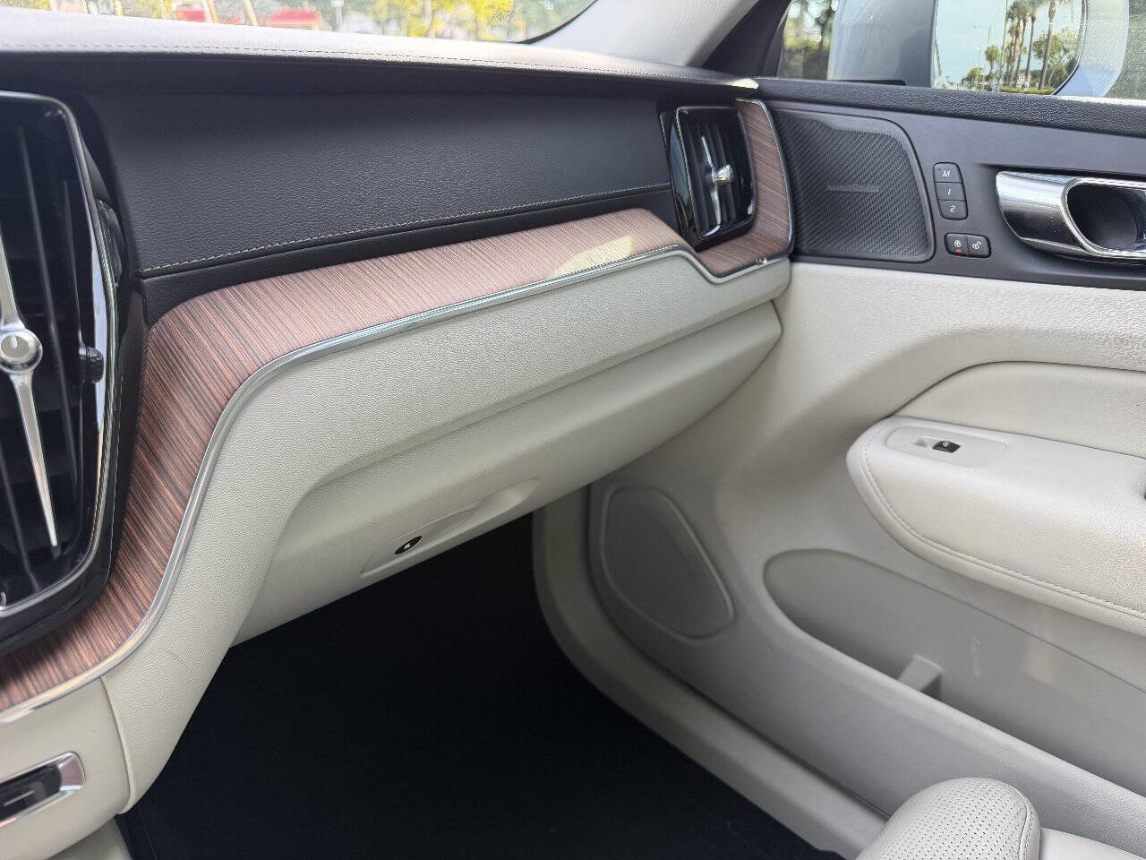 2019 Volvo XC60, photo 10