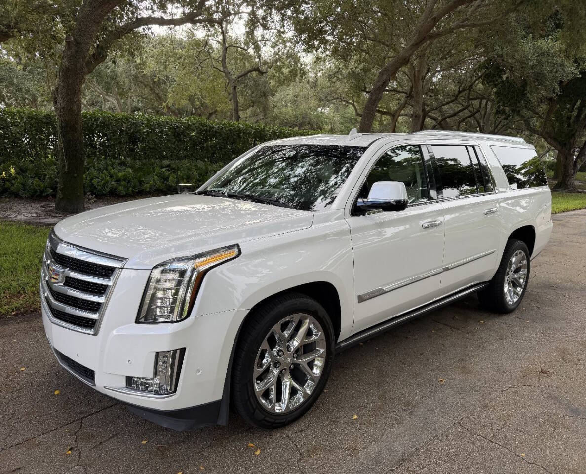 2018 Cadillac Escalade ESV, photo 1