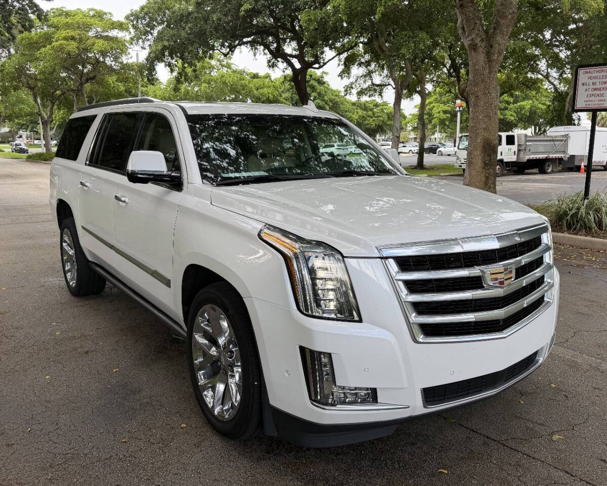 2018 Cadillac Escalade ESV, photo 2