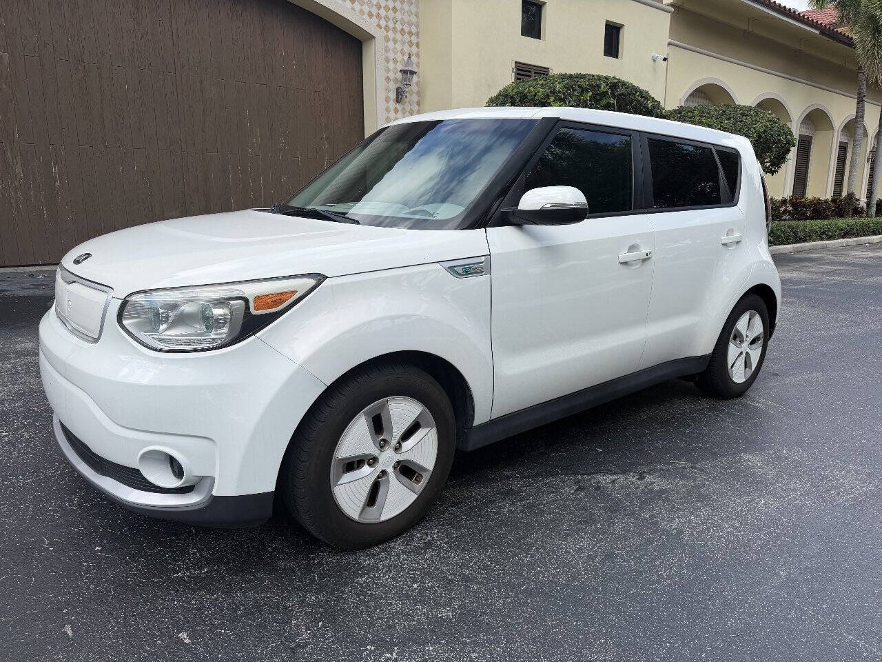 2016 Kia Soul EV, photo 1